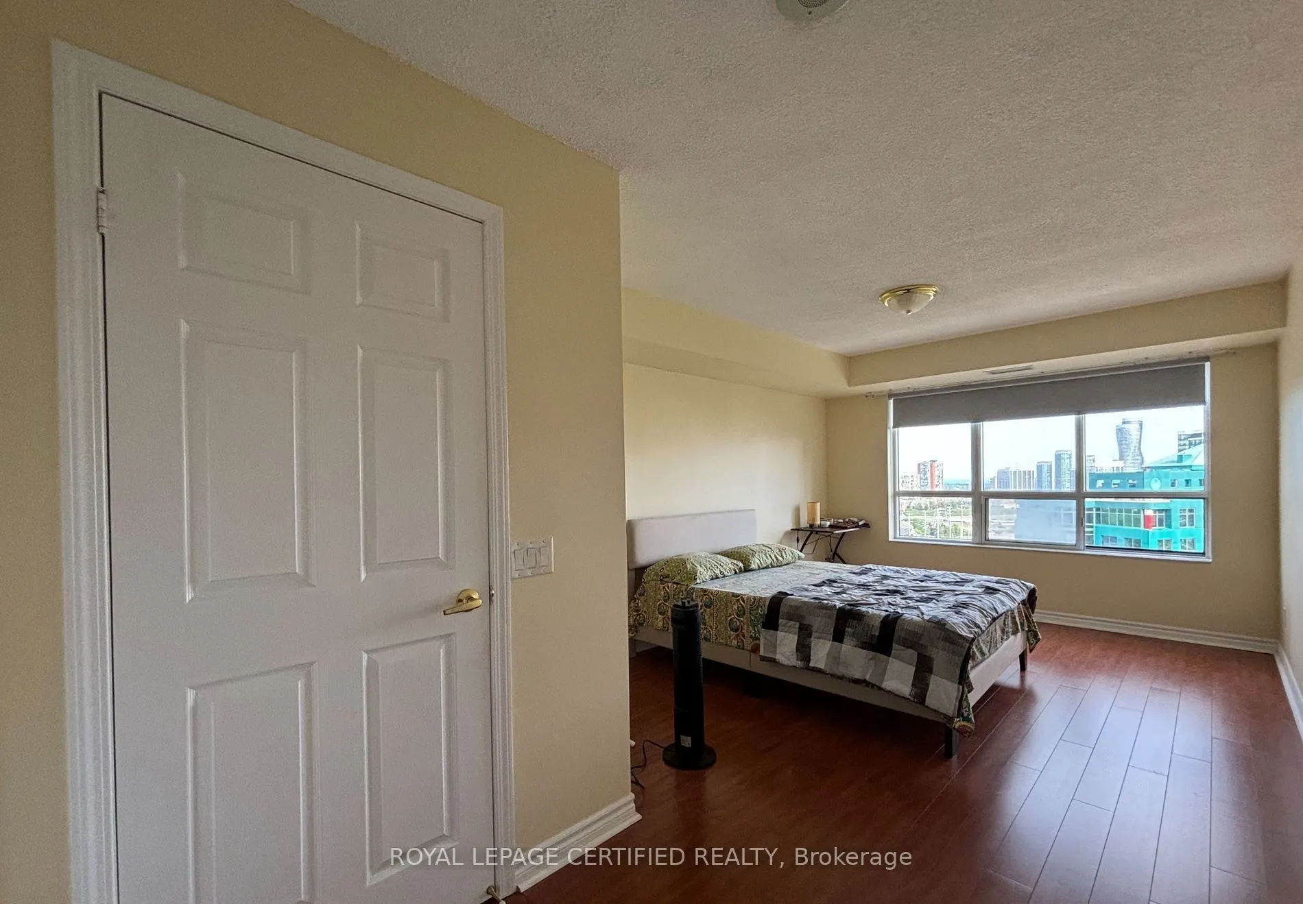 25 Kingsbridge Garden Circle, #1526