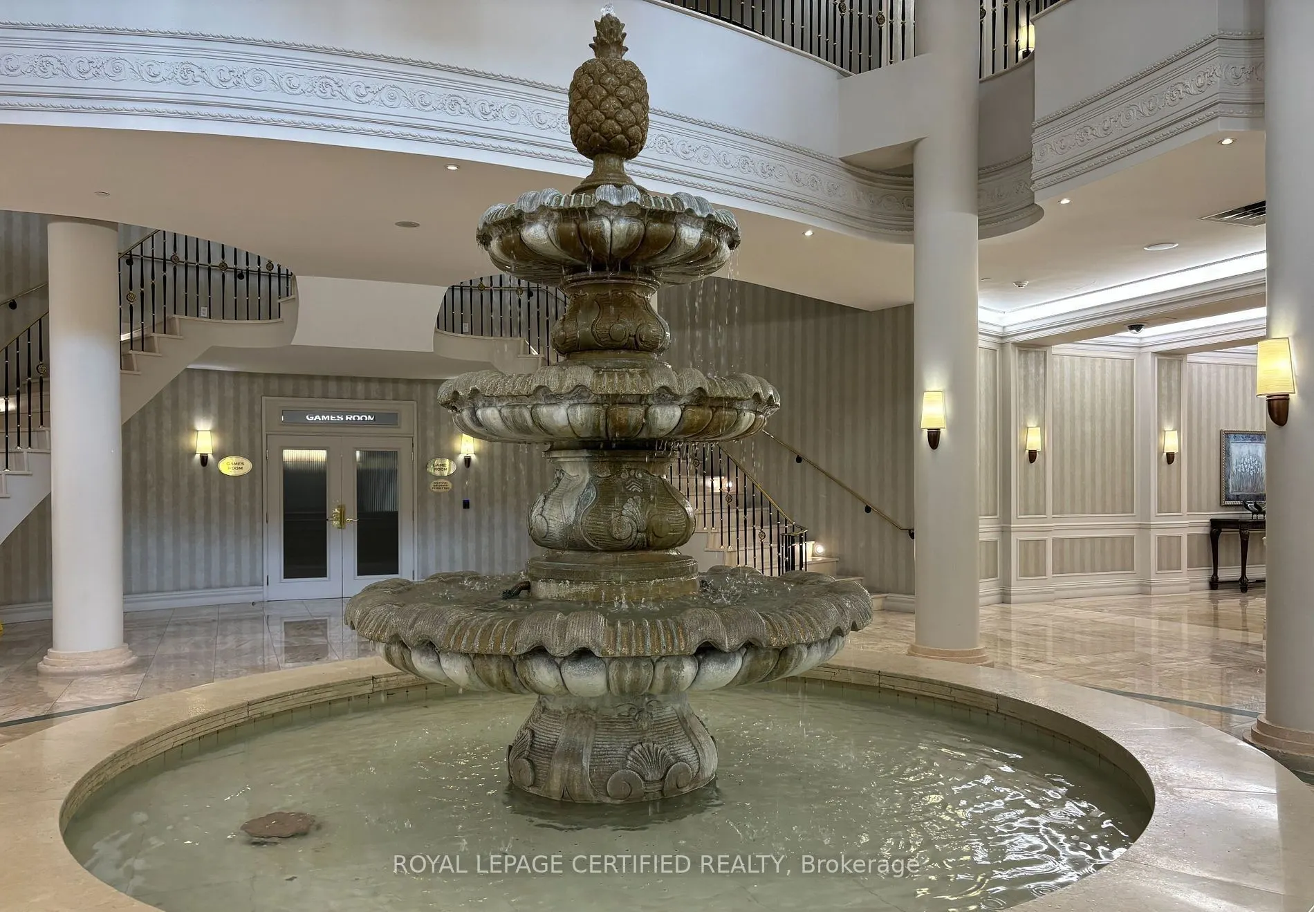 25 Kingsbridge Garden Circle, #1526