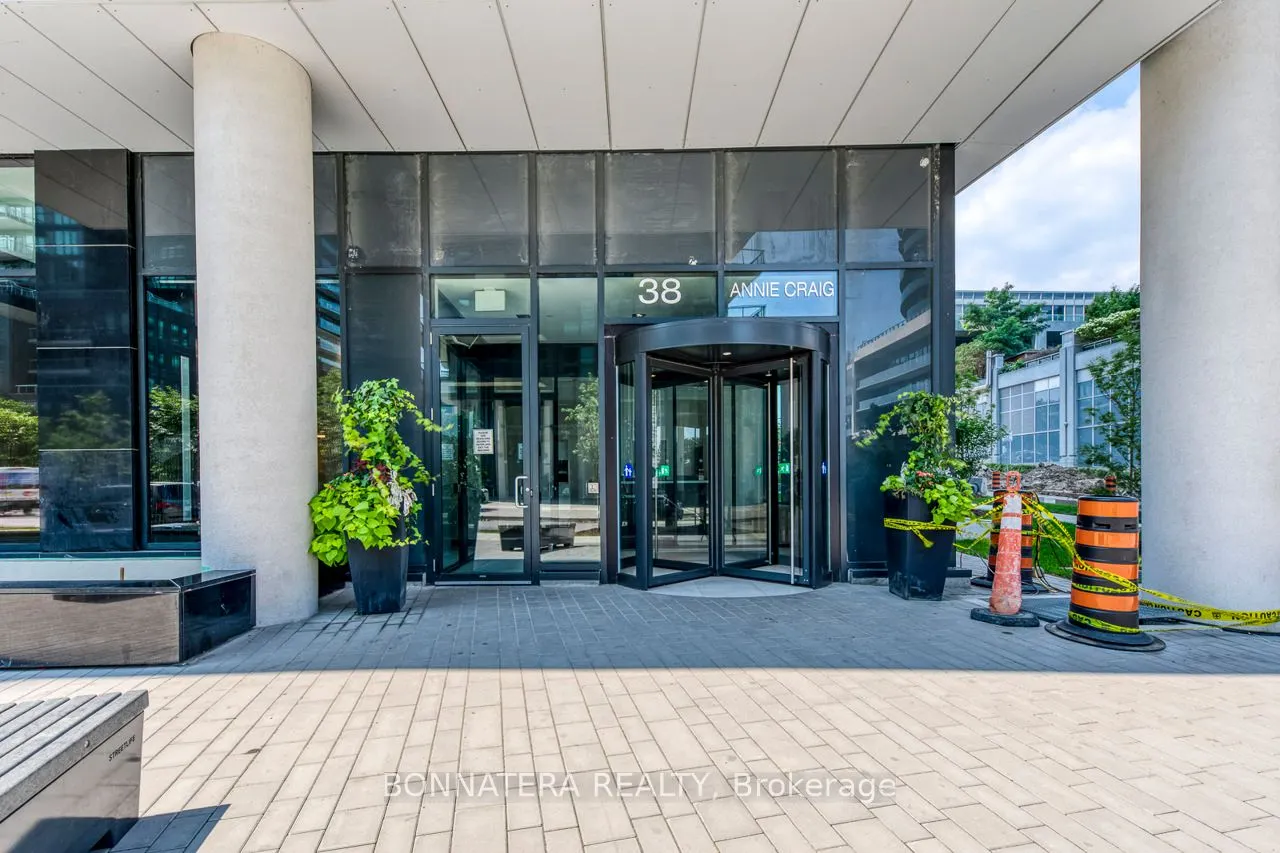 38 Annie Craig Drive, #3408