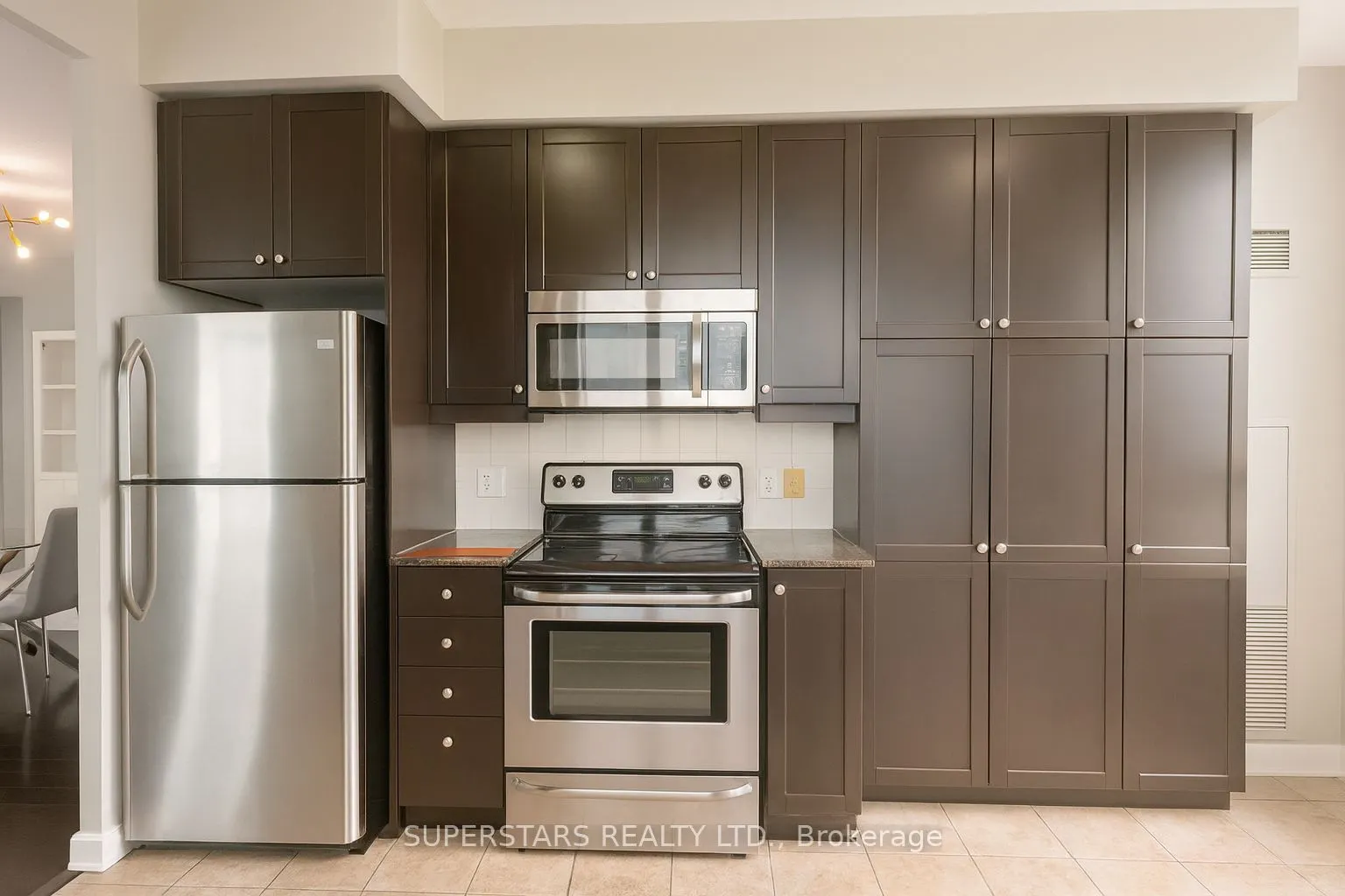 90 Absolute Avenue, #609