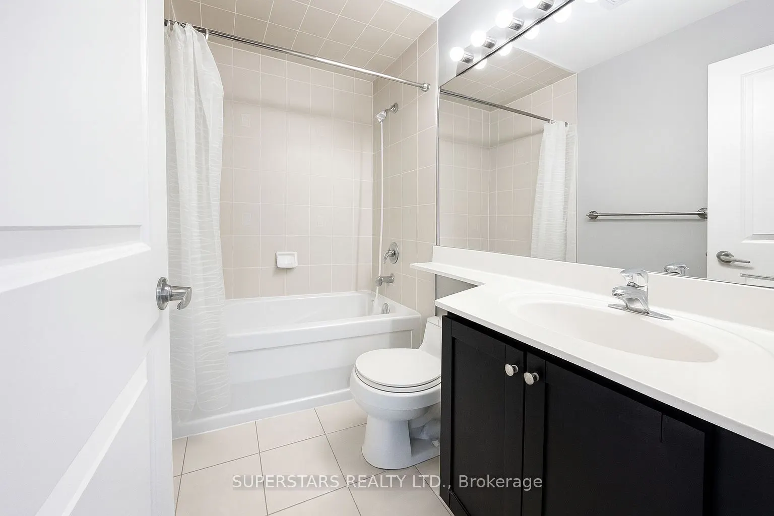 90 Absolute Avenue, #609