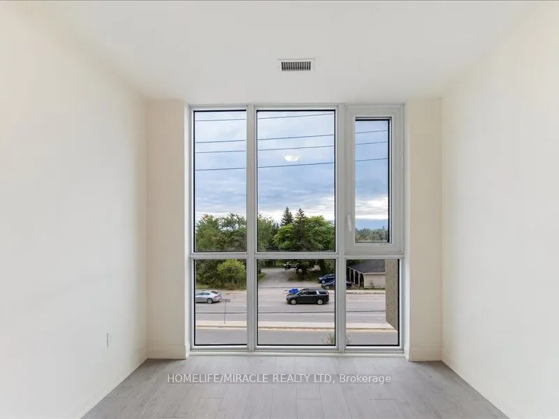 509 Dundas Street W, #224