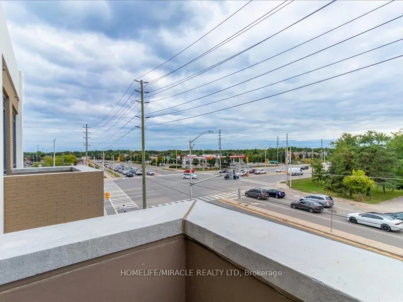 509 Dundas Street W, #224