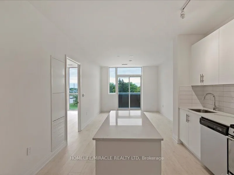 509 Dundas Street W, #224