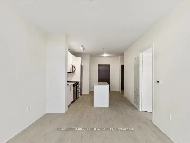 509 Dundas Street W, #224