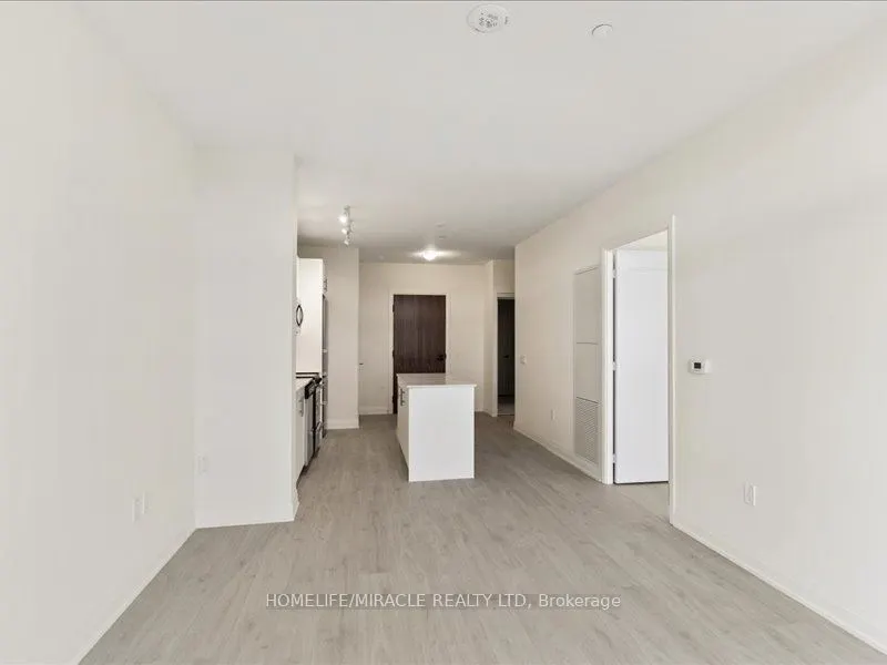 509 Dundas Street W, #224