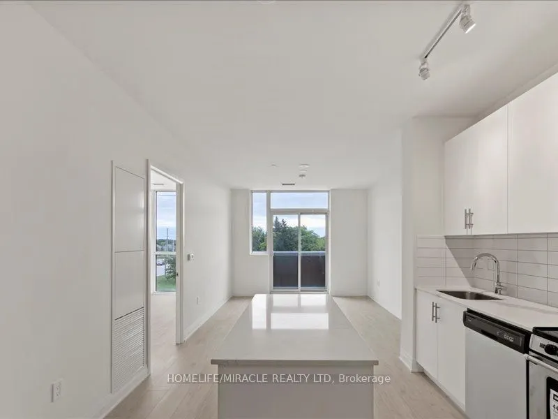 509 Dundas Street W, #224