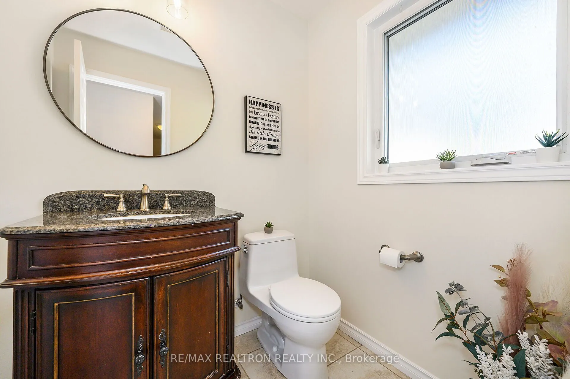 5472 Randolph Crescent