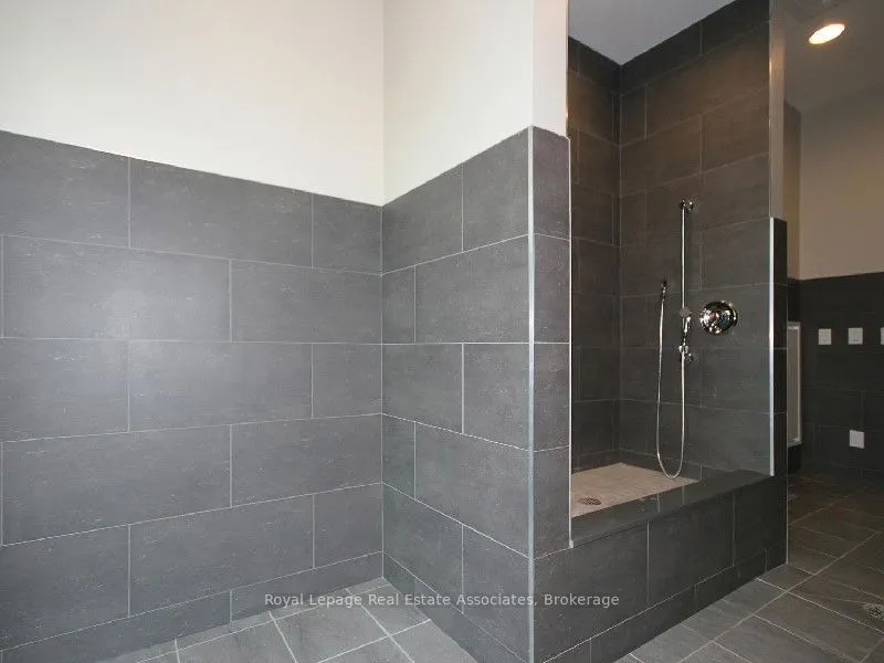11 Bronte Road, #426