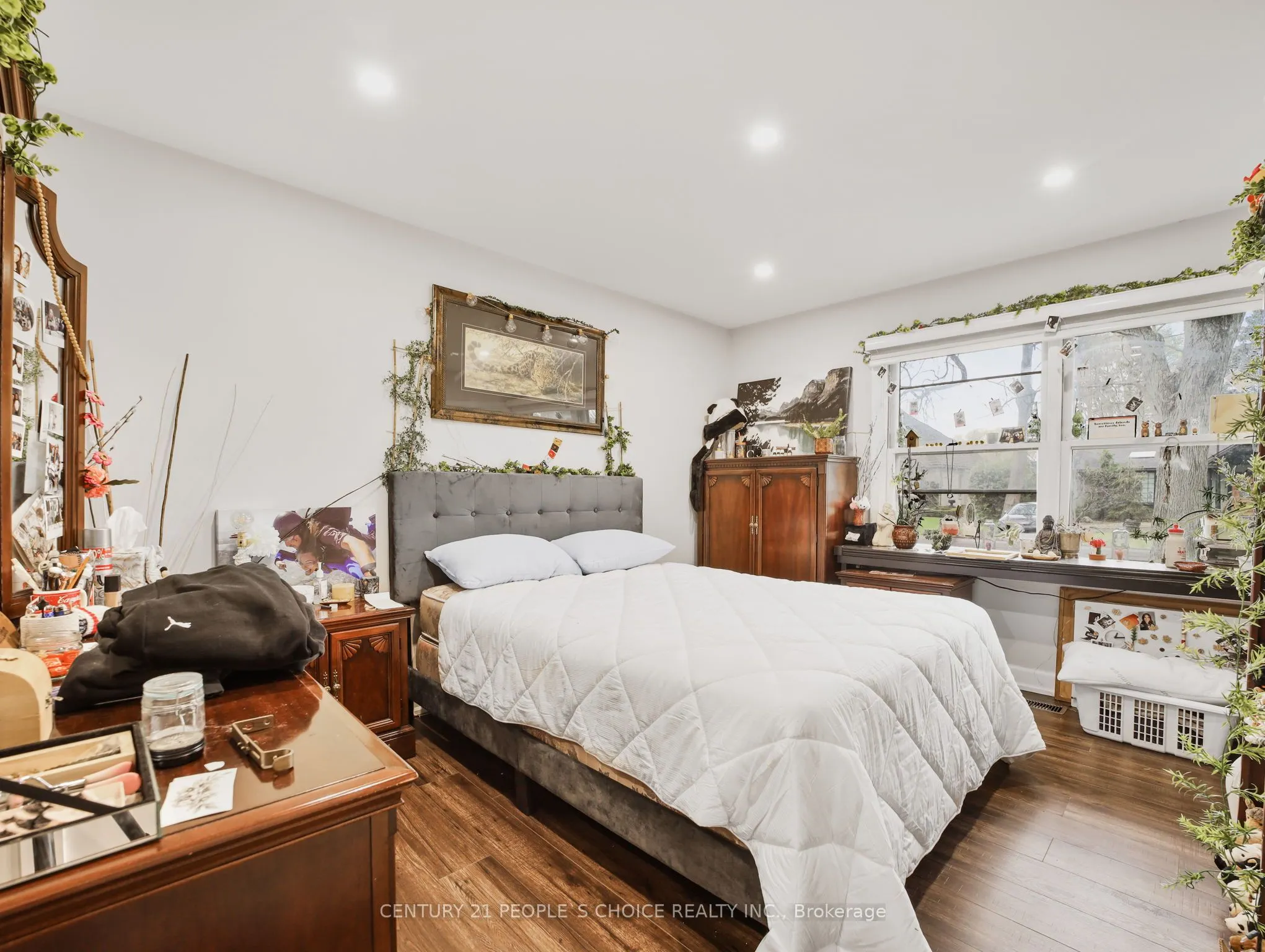 167 Blue Water Place