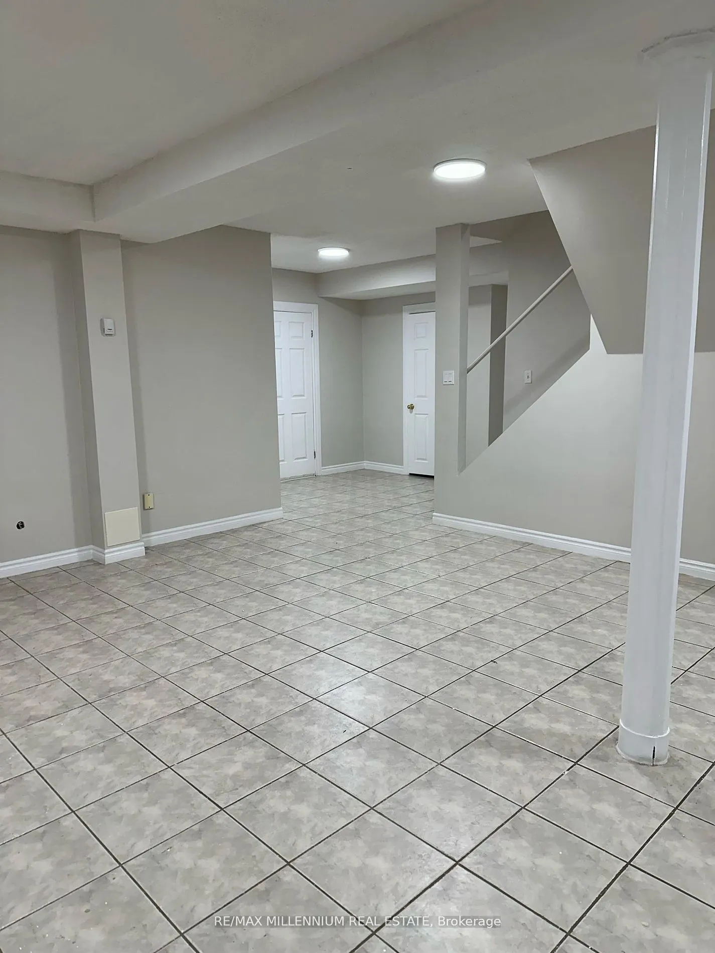 946 Willowbank Terrace