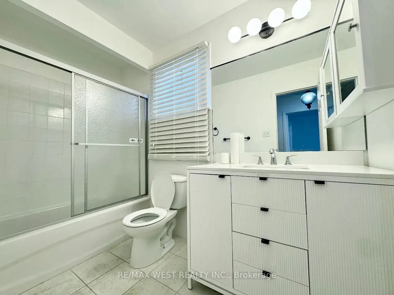 25 Bimini Crescent