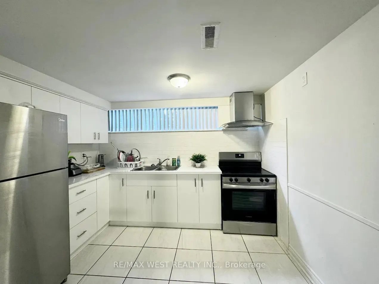 25 Bimini Crescent