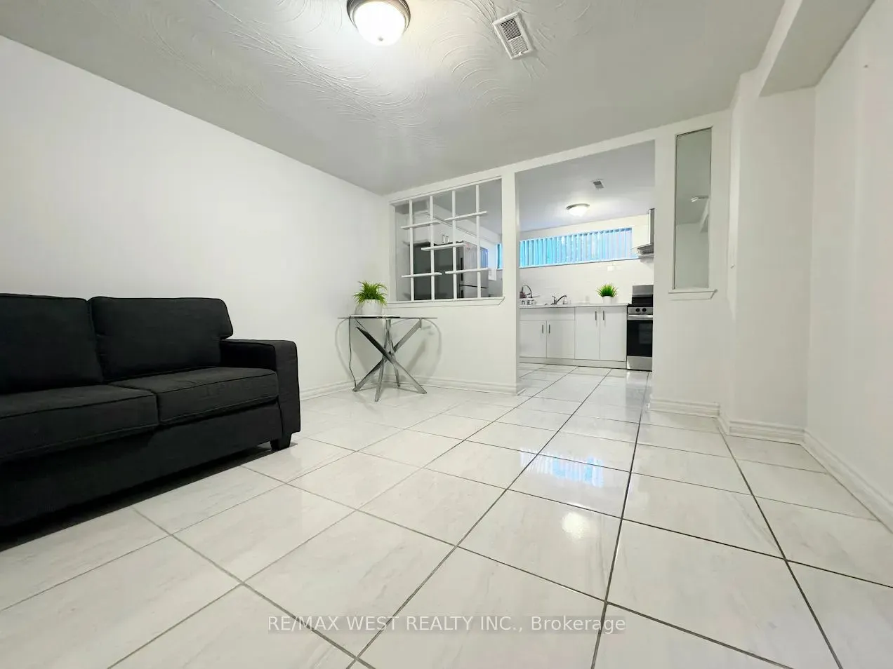 25 Bimini Crescent