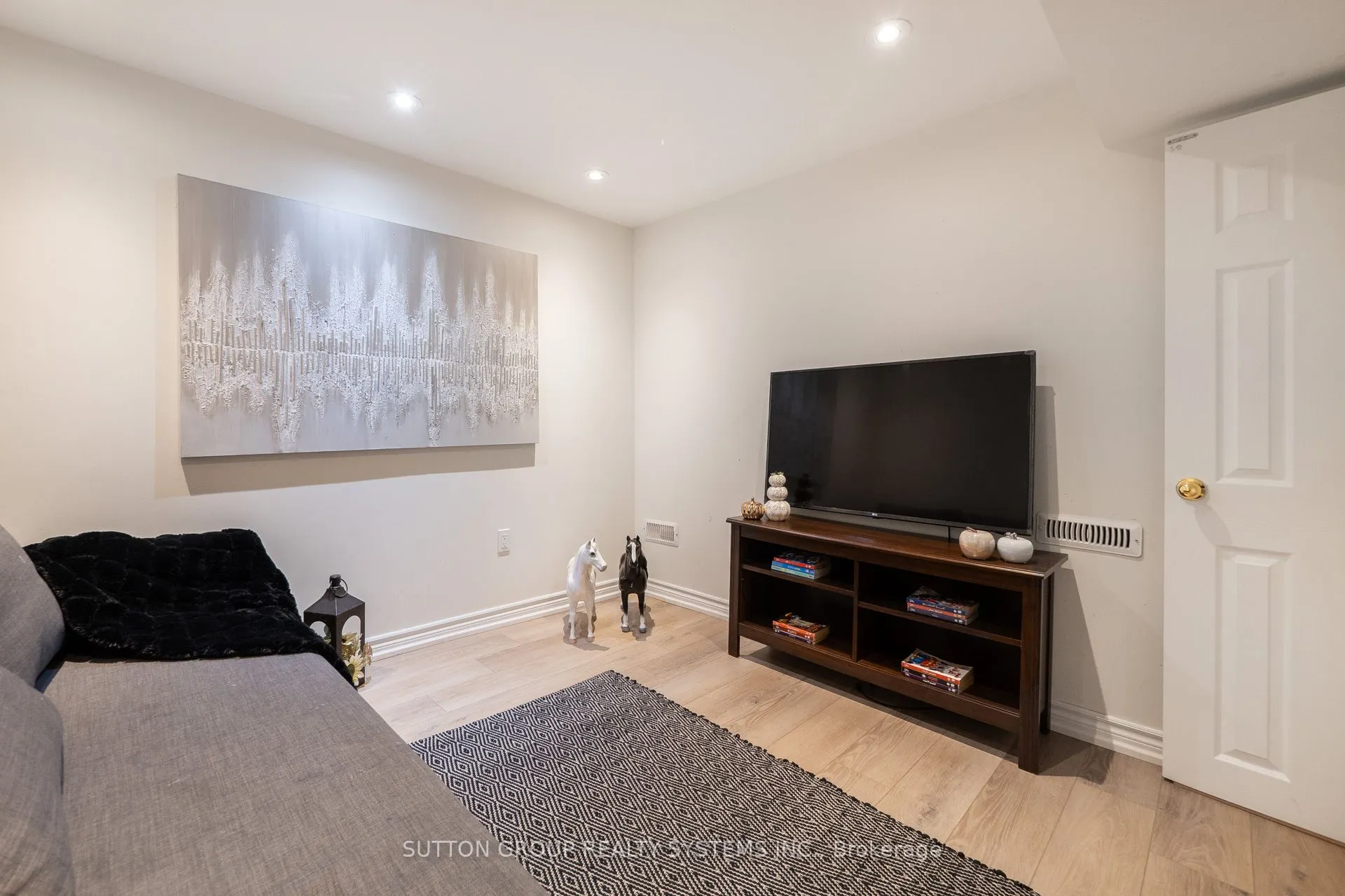 2871 Darien Road, #35