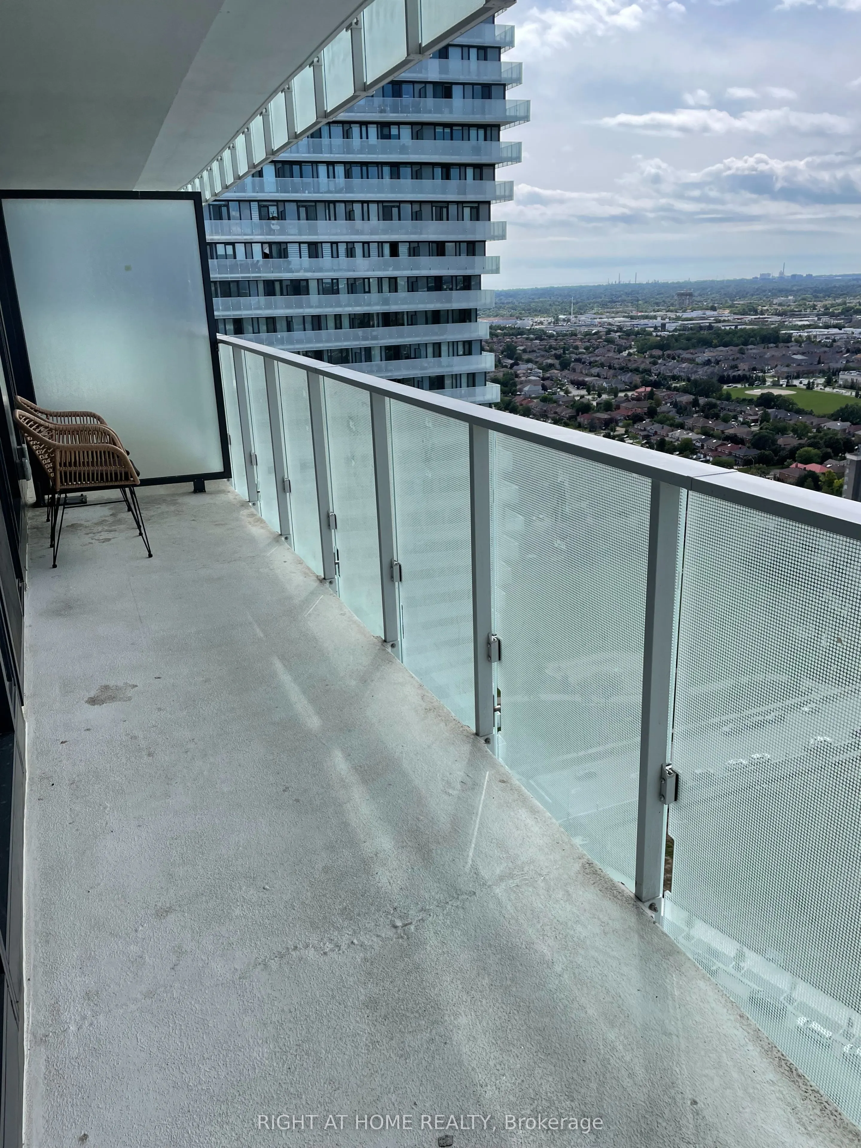 3900 Confederation Parkway, #2905