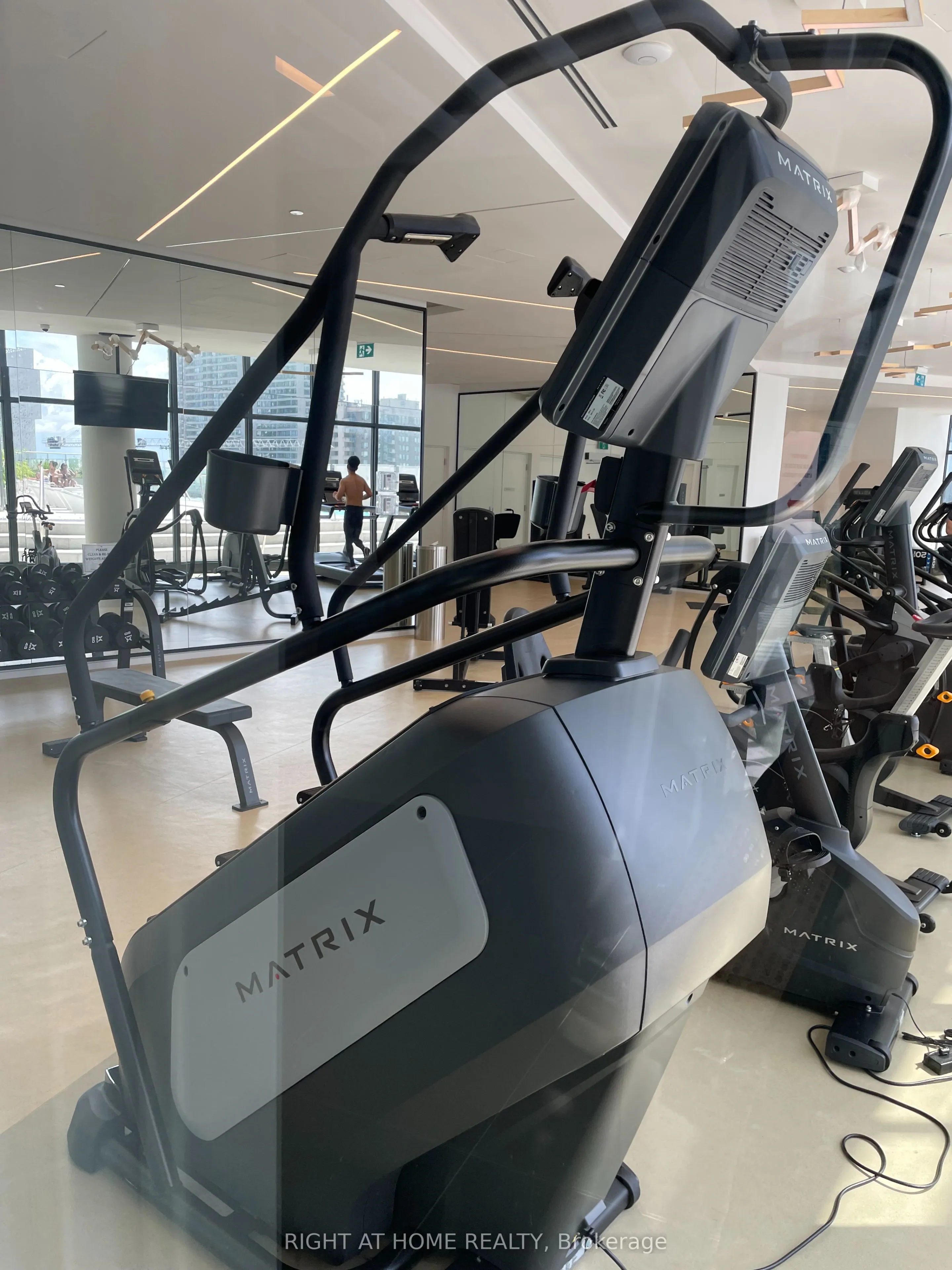 3900 Confederation Parkway, #2905