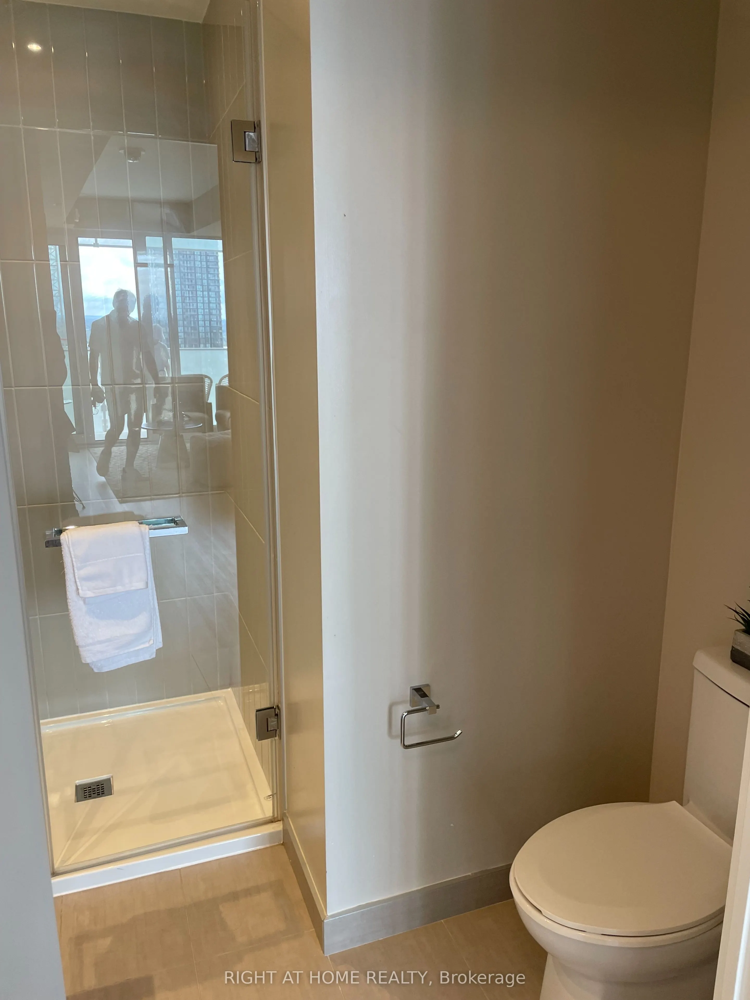 3900 Confederation Parkway, #2905