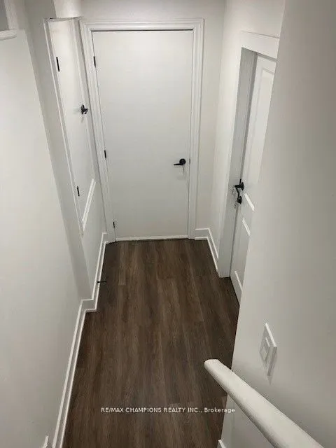 10 seclusion Crescent