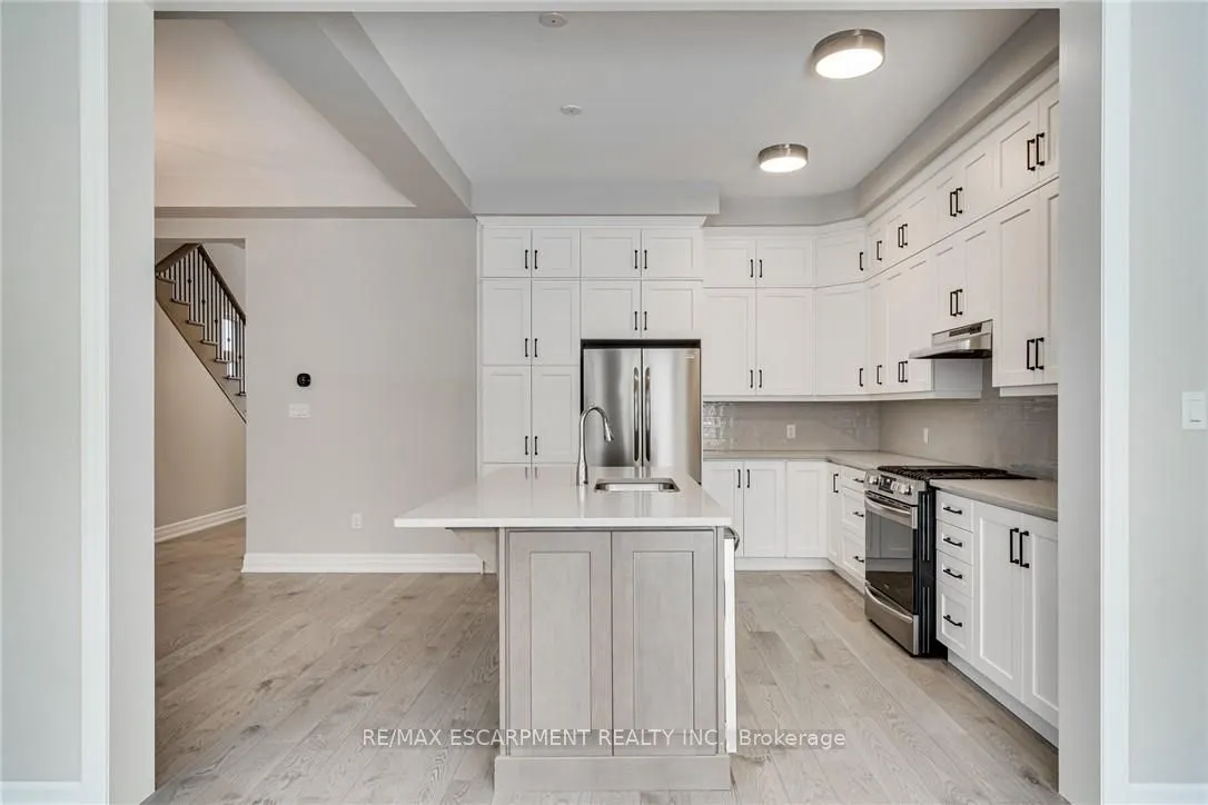 3041 WILLIAM CUTMORE Boulevard