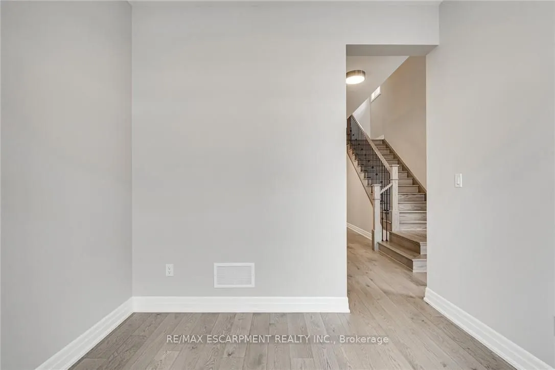 3041 WILLIAM CUTMORE Boulevard