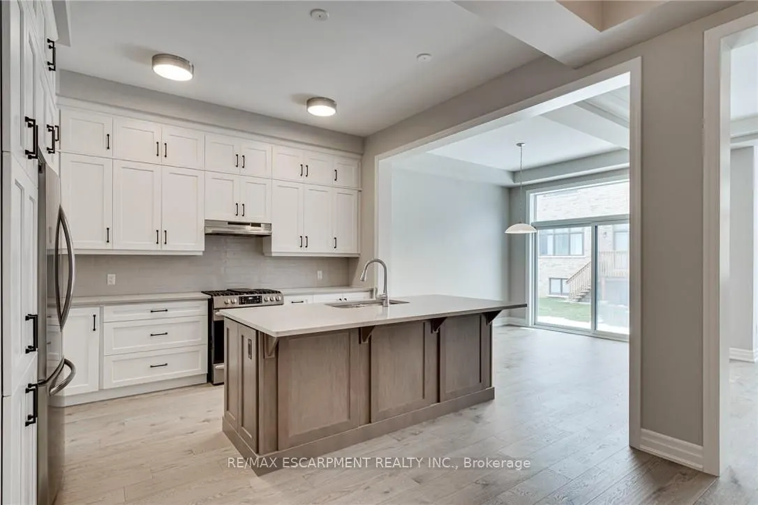 3041 WILLIAM CUTMORE Boulevard