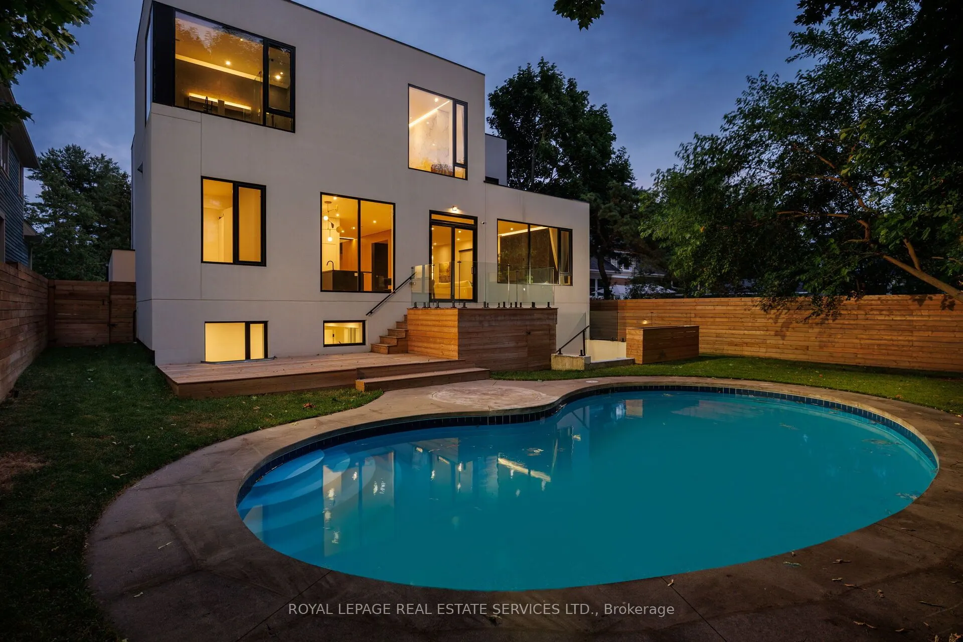 1405 Acton Crescent