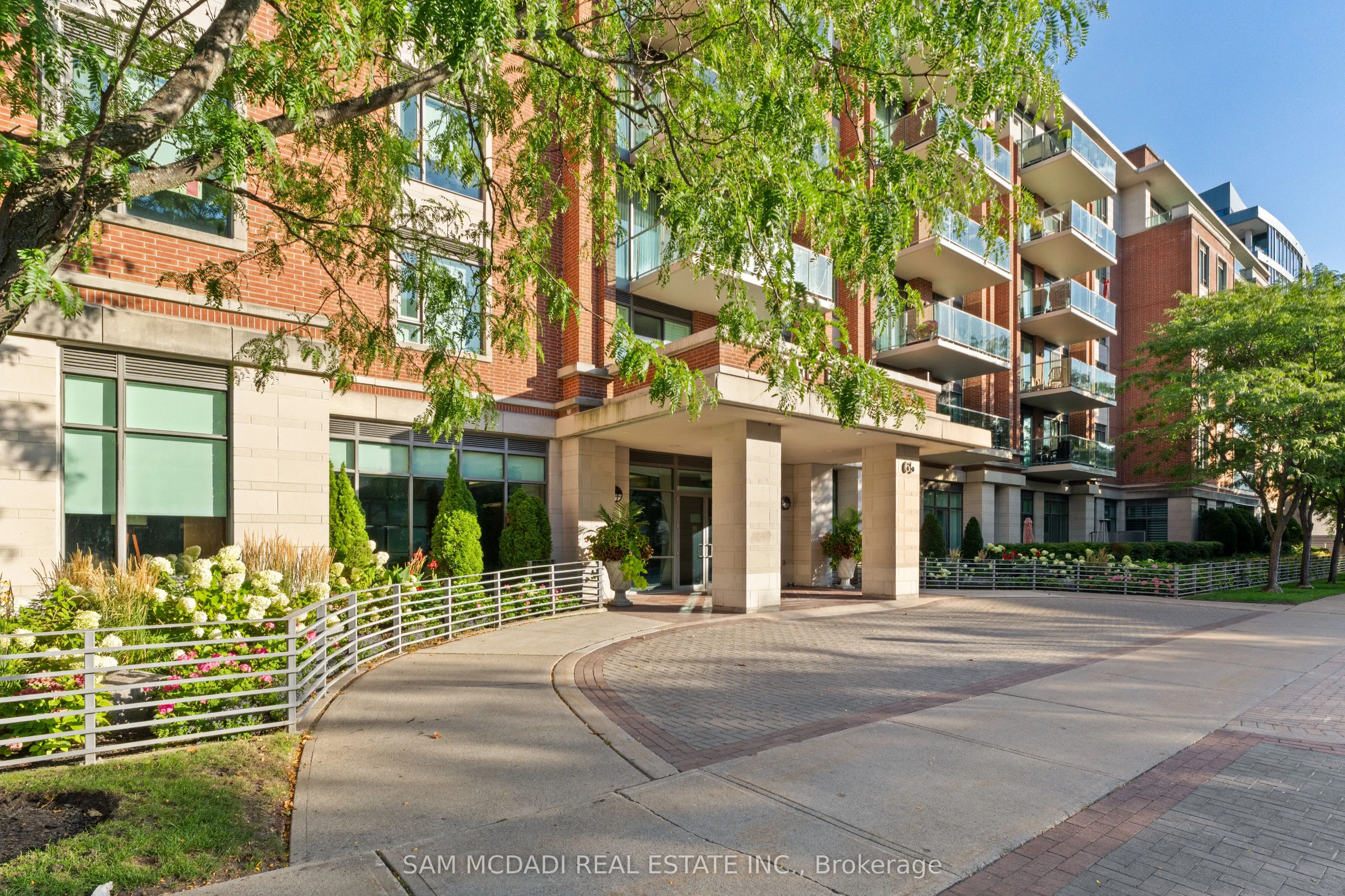 65 Port Street E, #509