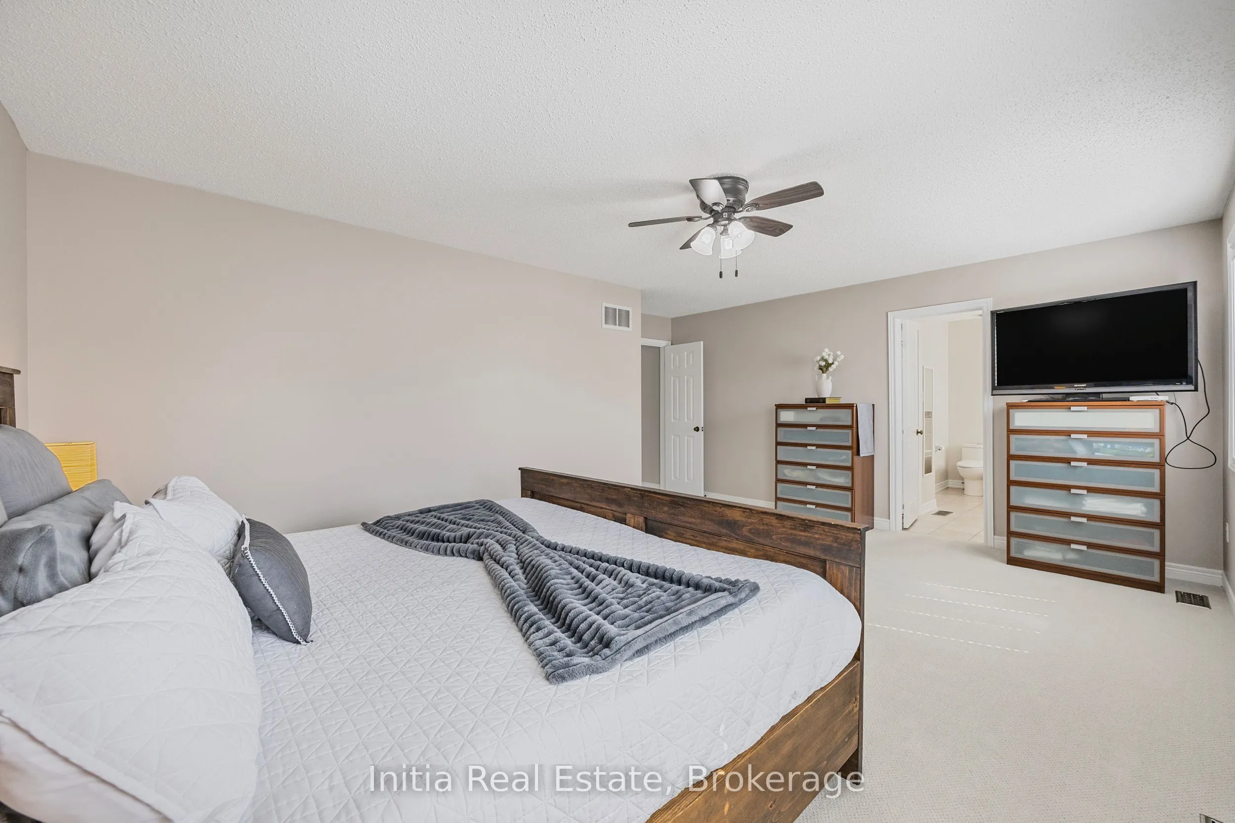 158 Acton Boulevard