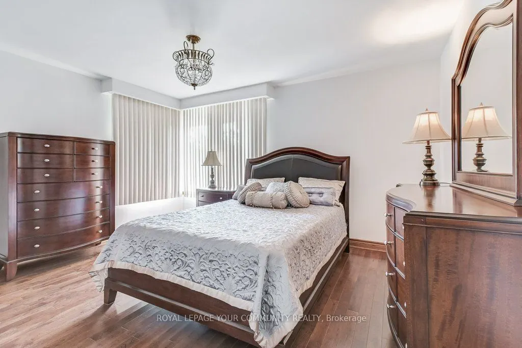 52 Whitburn Crescent