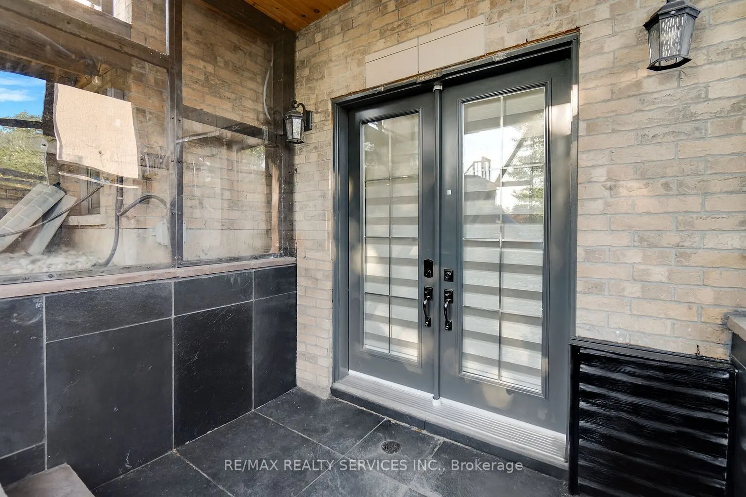 66 Hanbury Crescent, #Bsmt