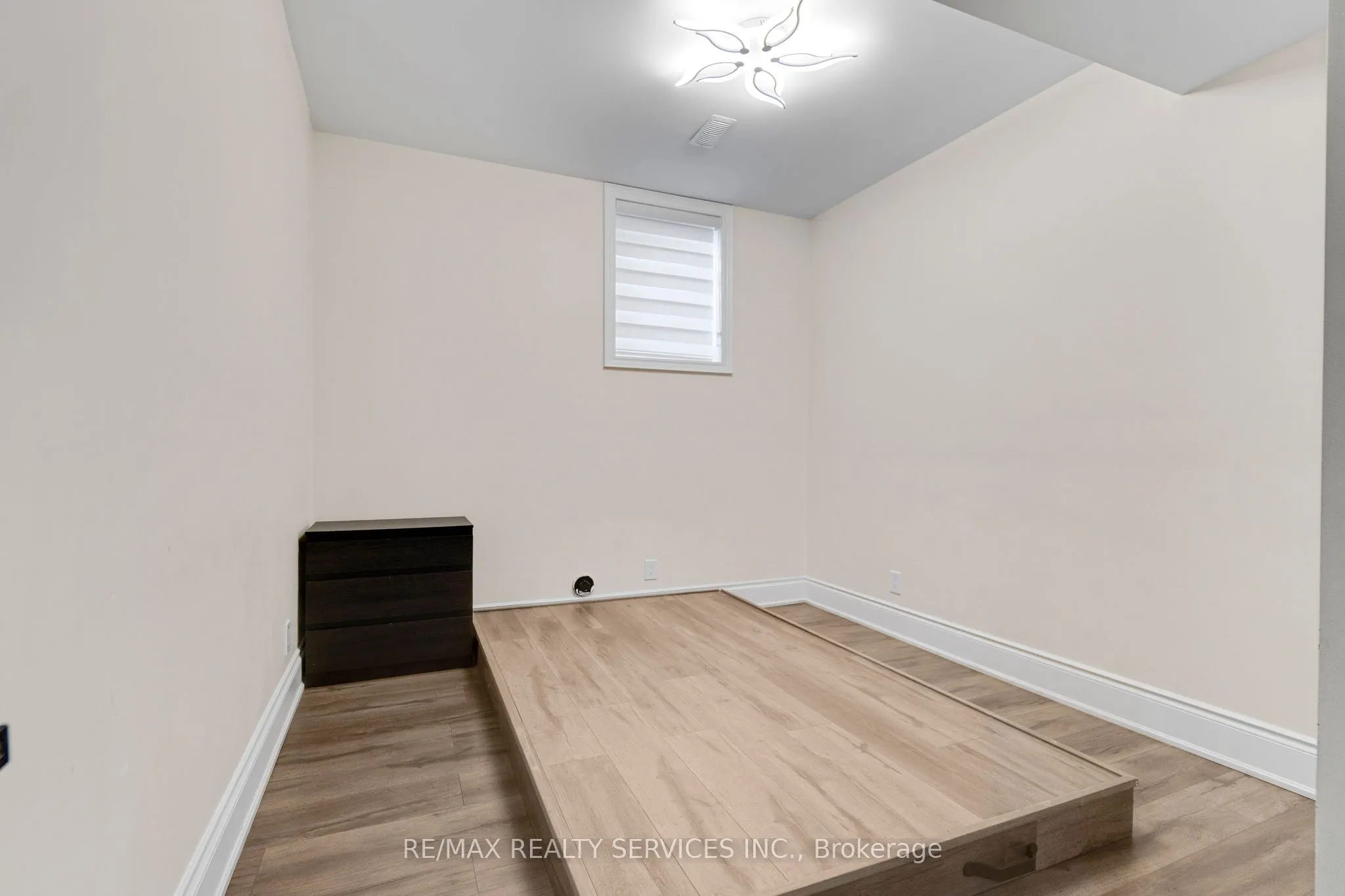 66 Hanbury Crescent, #Bsmt