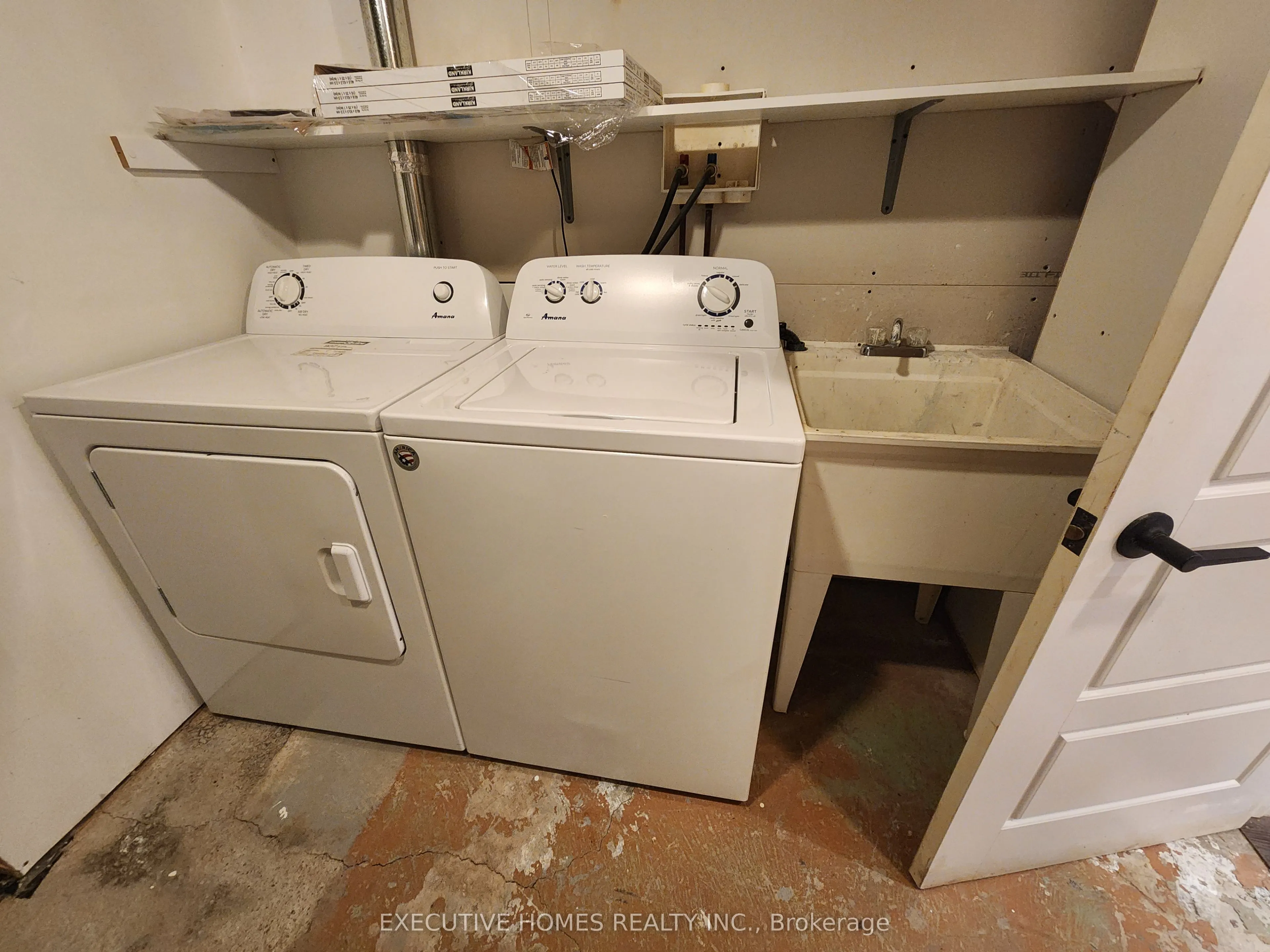 5382 Spruce Avenue N, #Basement