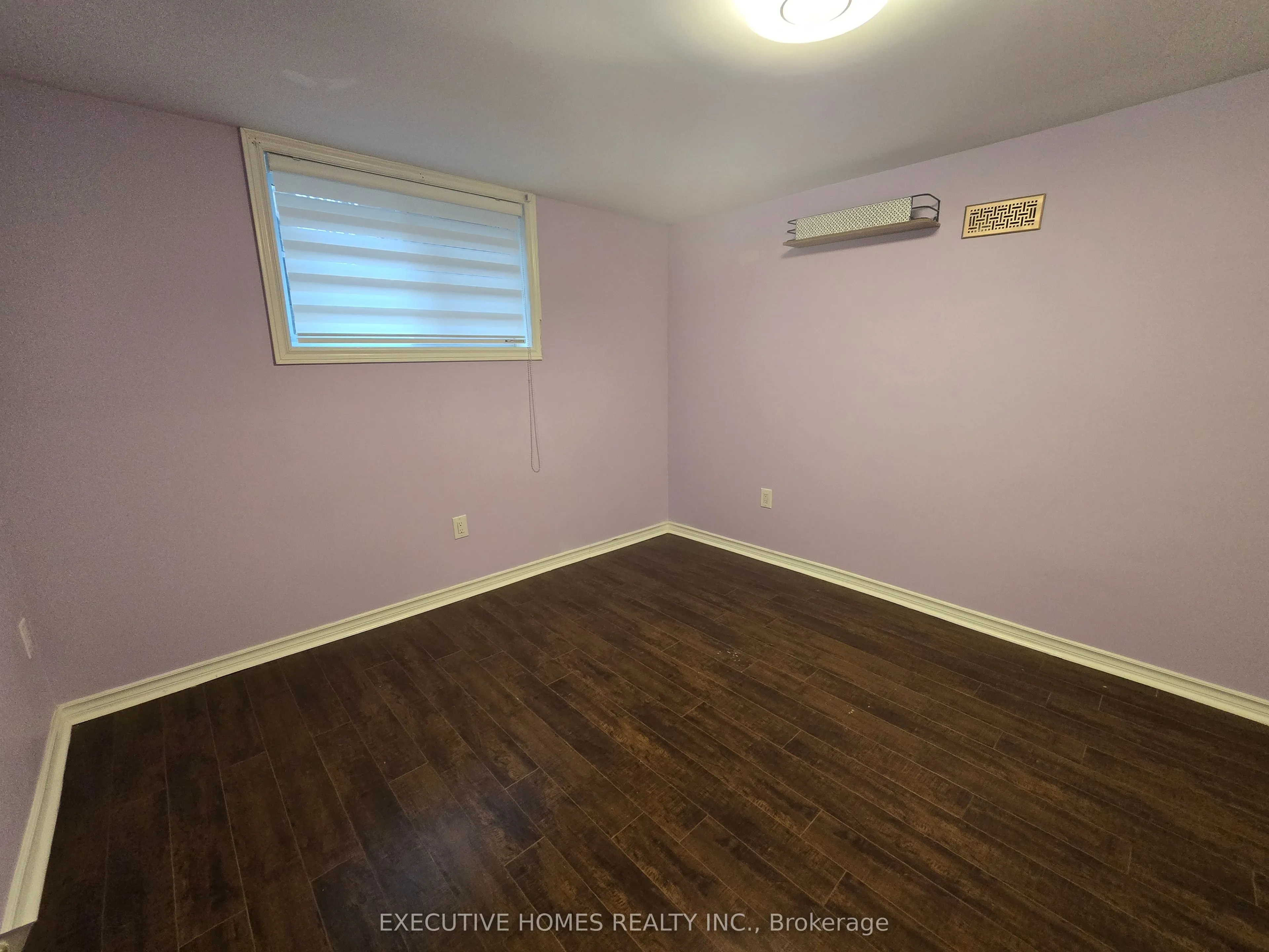 5382 Spruce Avenue N, #Basement