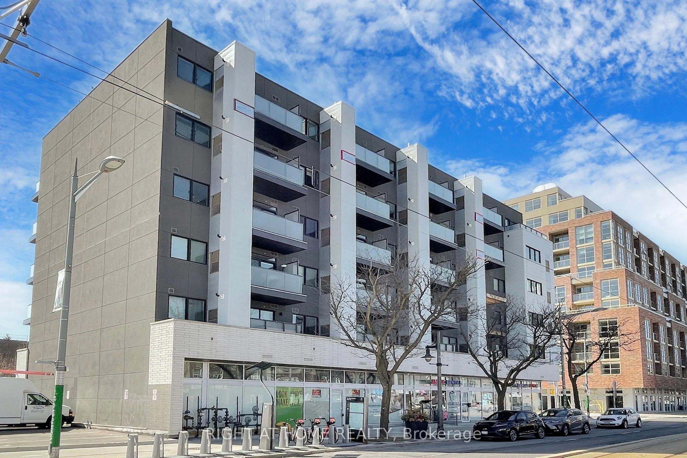 385 Osler Street, #202
