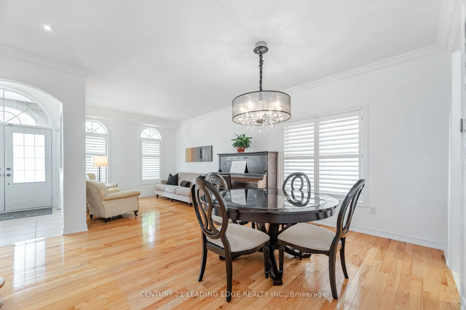 34 Royal Links Circle