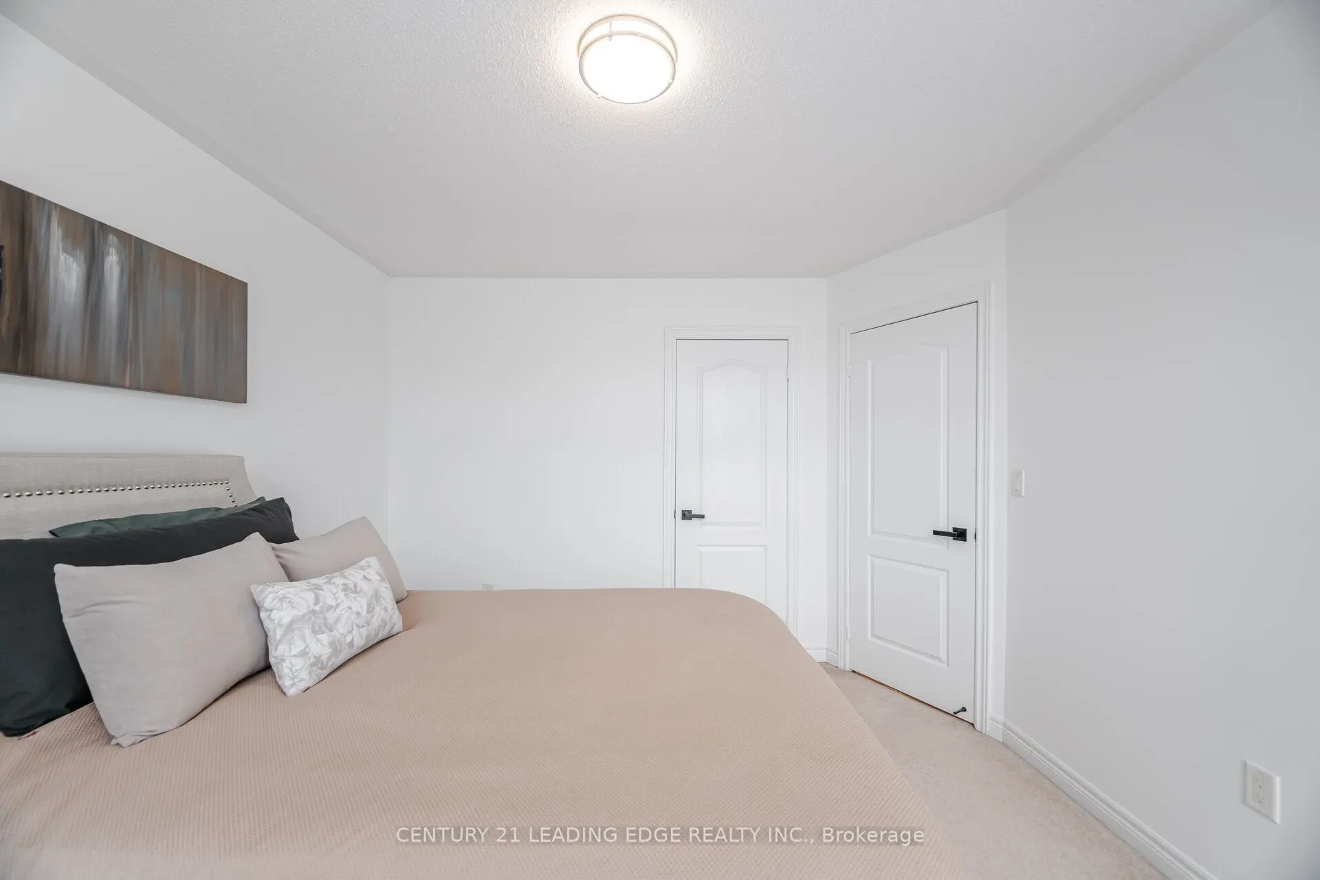 34 Royal Links Circle