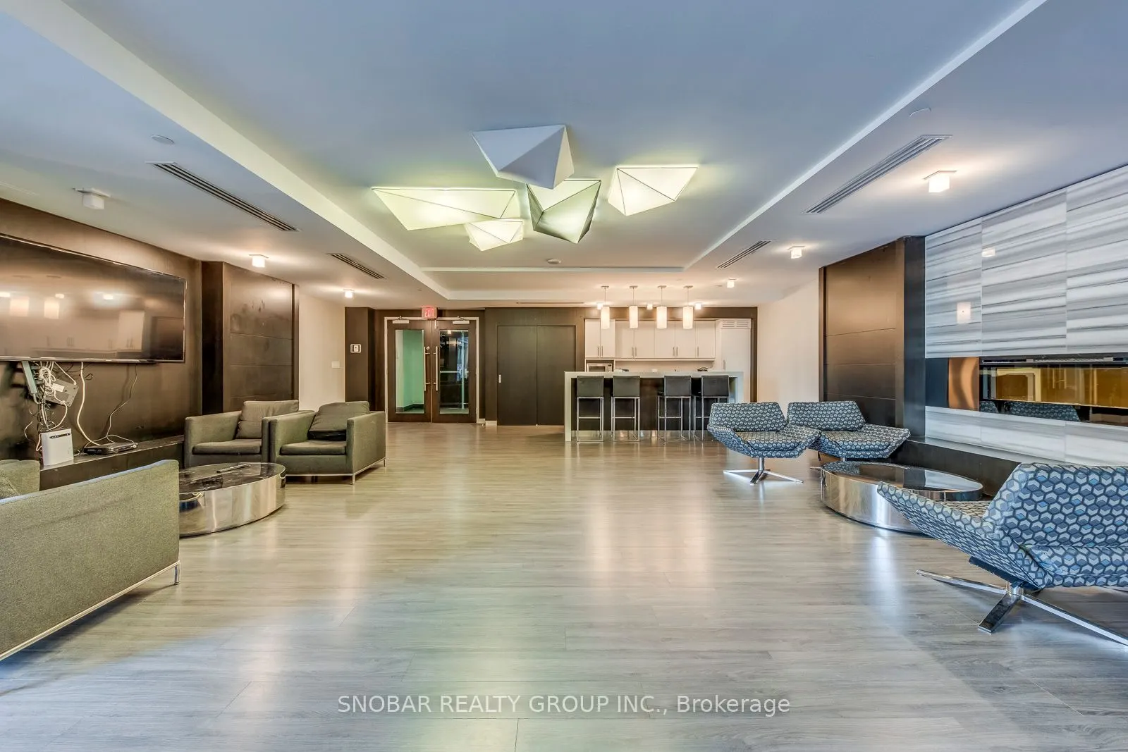 8 Fieldway Road, #504