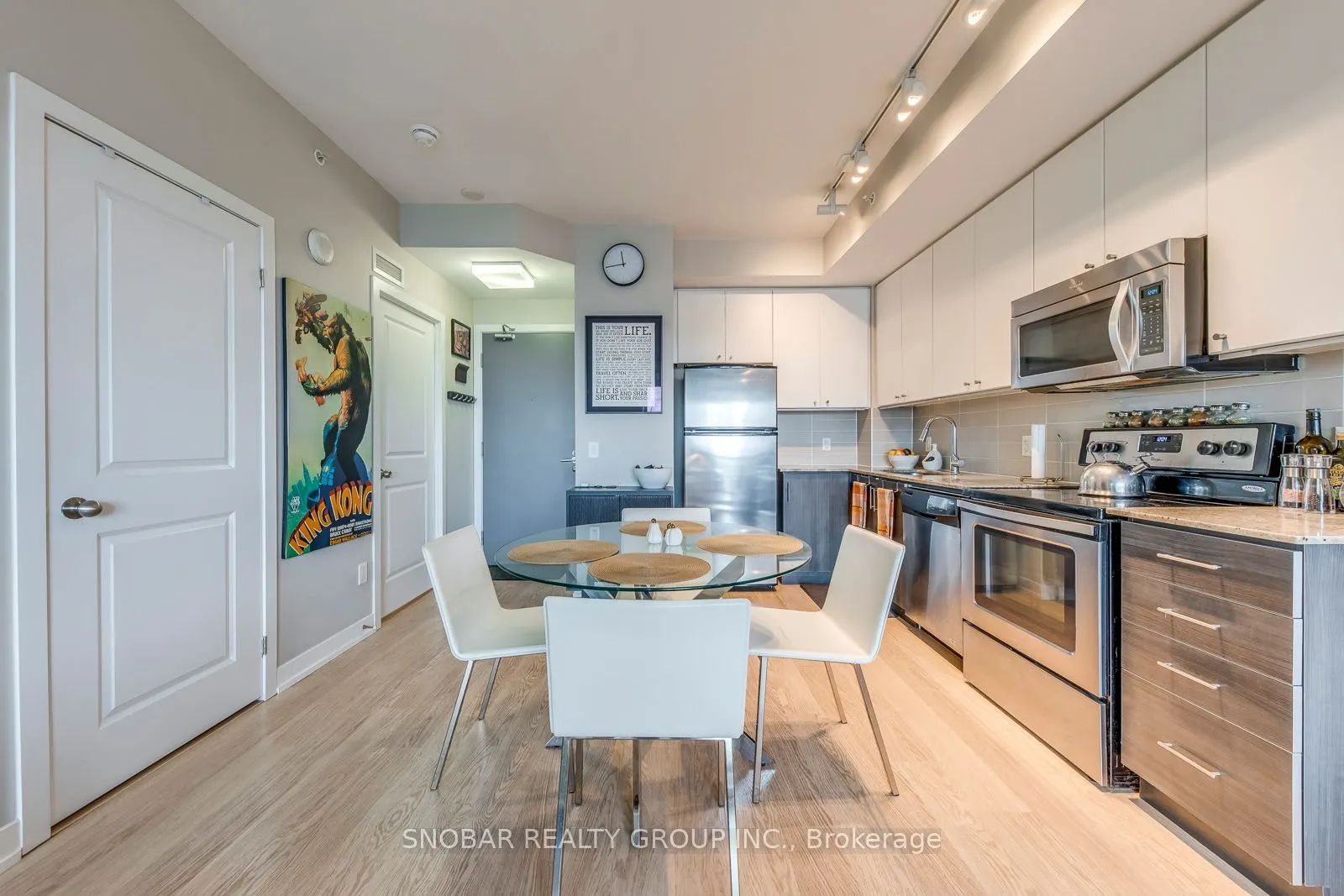 8 Fieldway Road, #504