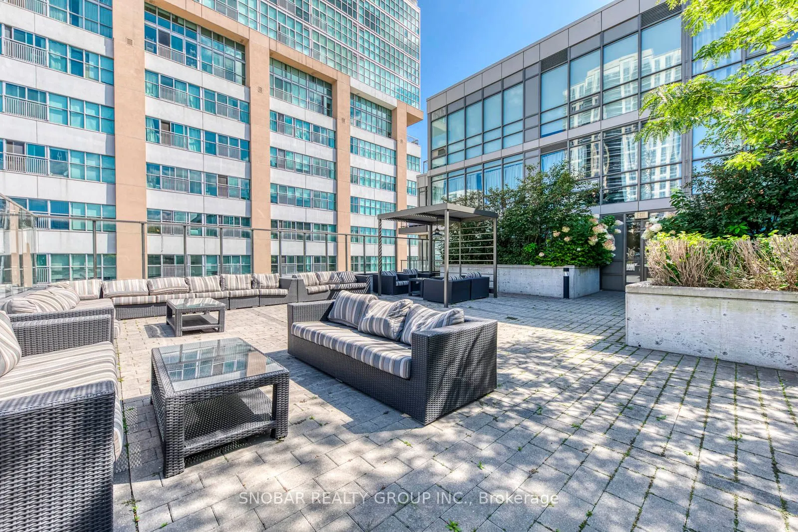 8 Fieldway Road, #504