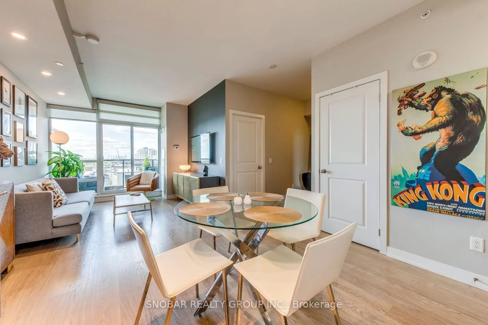 8 Fieldway Road, #504
