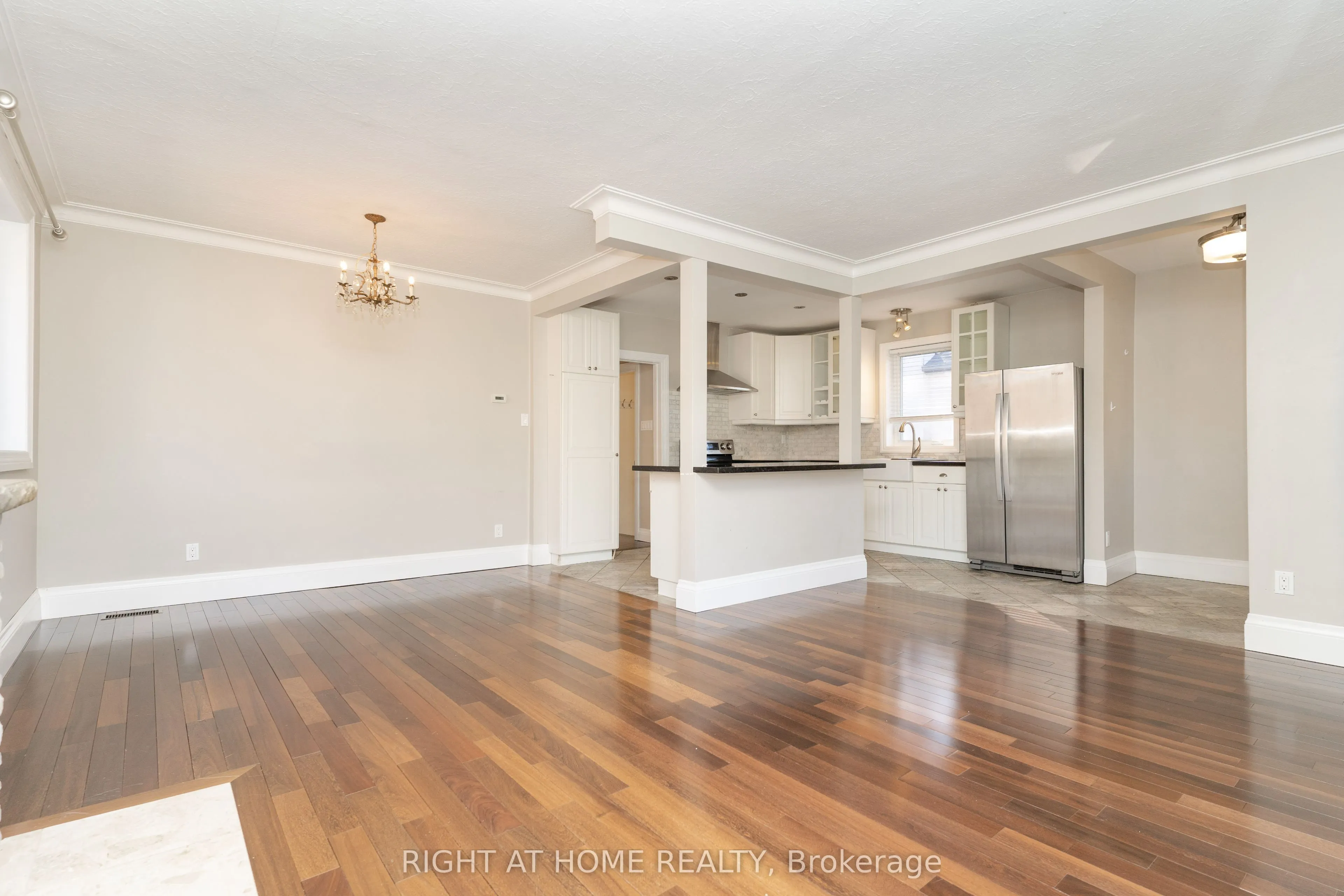 81A Shaver Avenue N, #Main