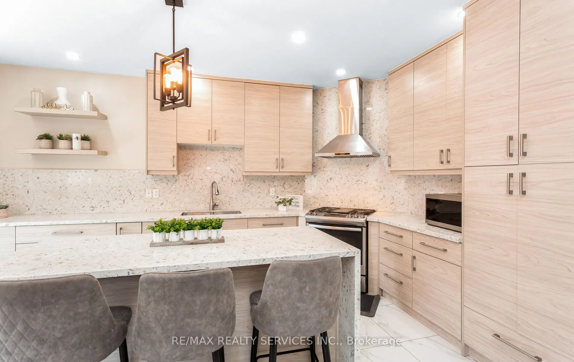 3770 Brinwood Gate