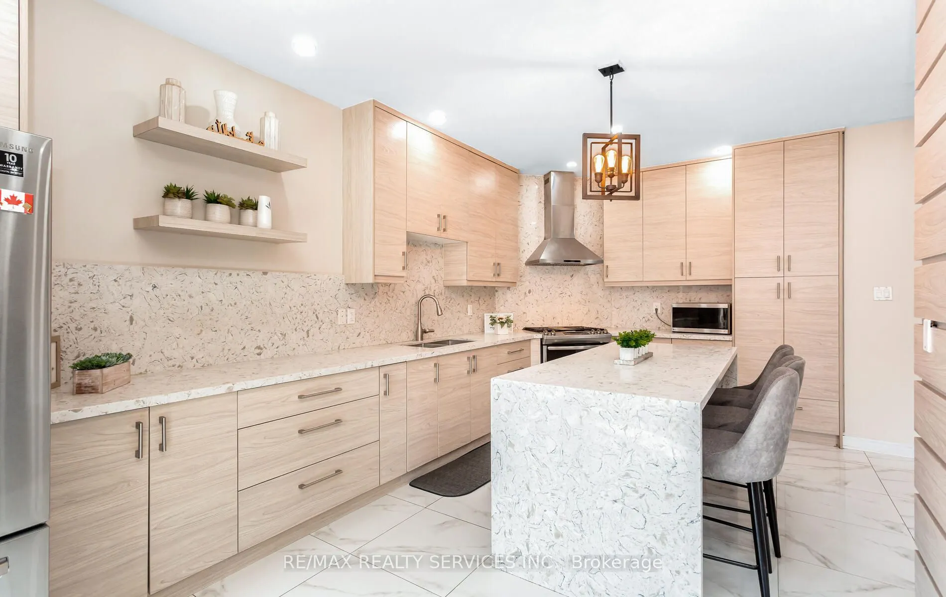 3770 Brinwood Gate