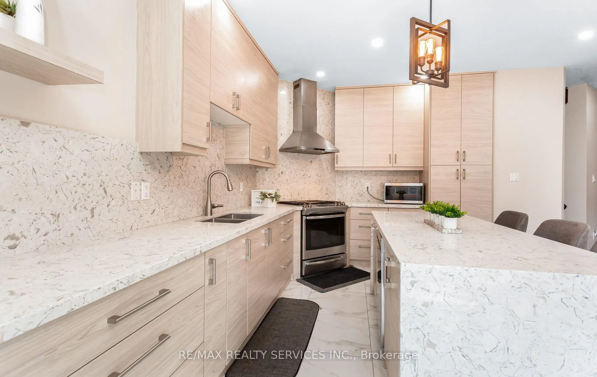 3770 Brinwood Gate