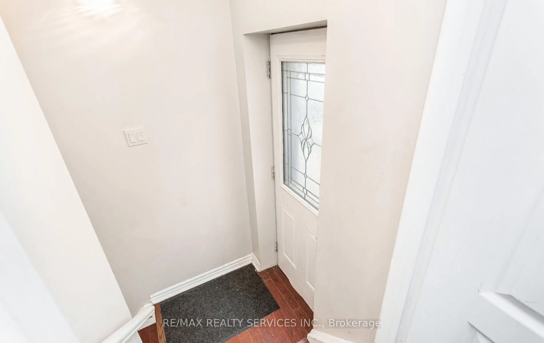 3770 Brinwood Gate