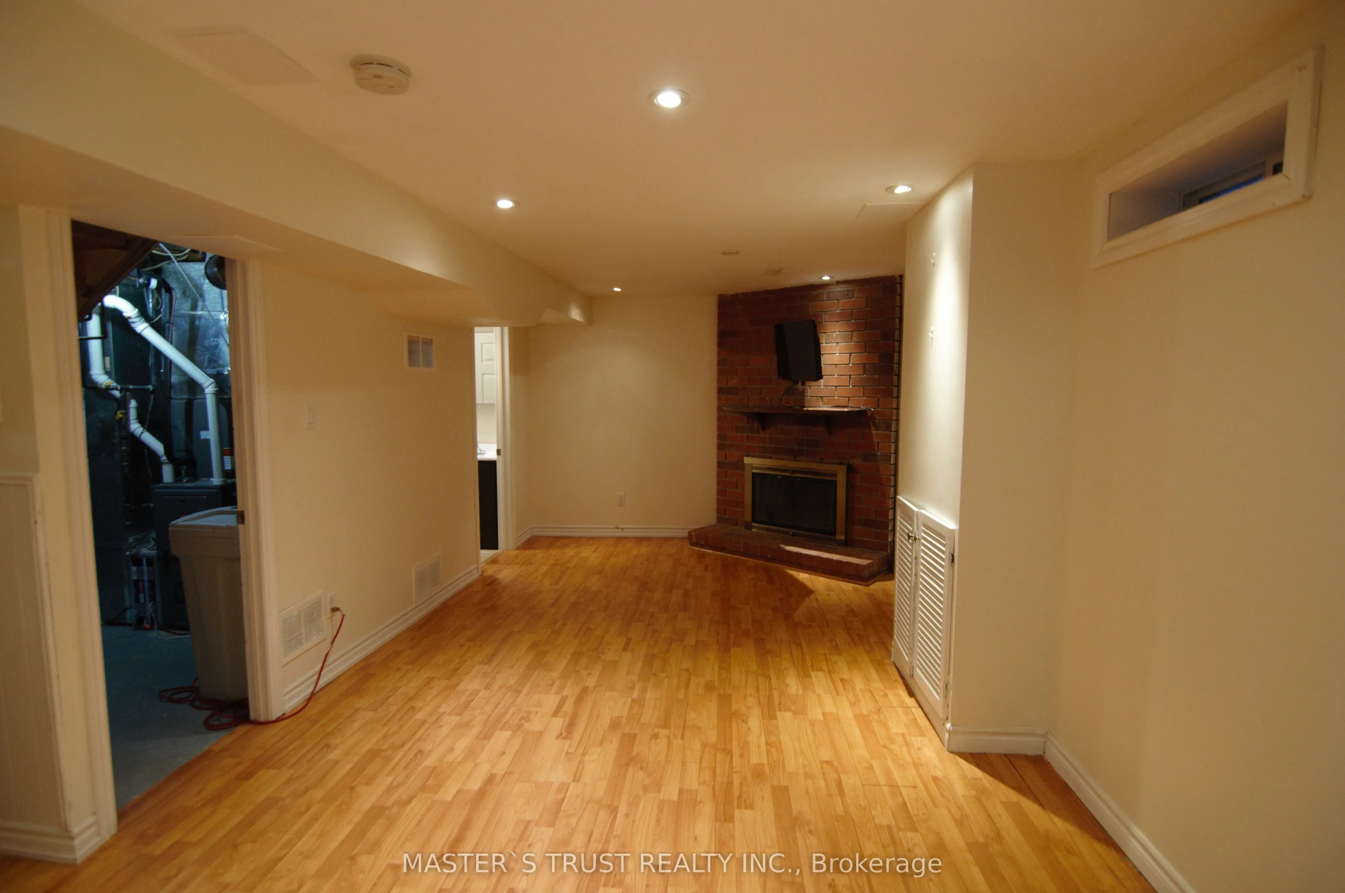 37 Cassander Crescent
