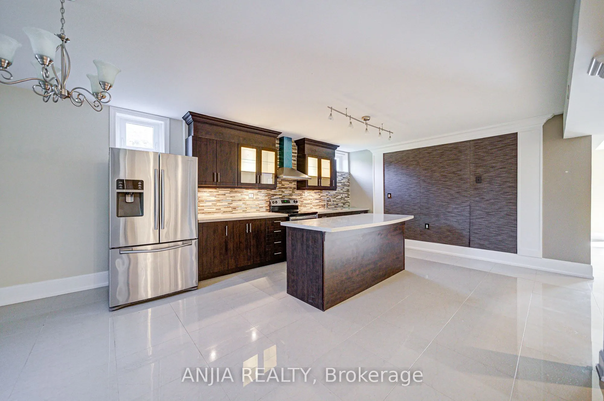 44 Bellini Avenue