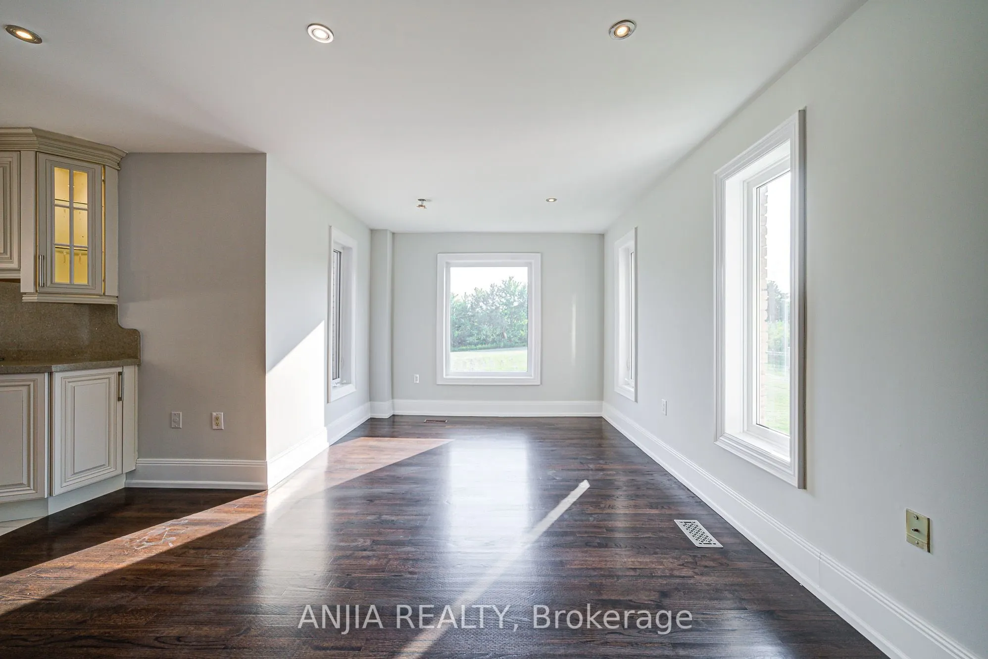 44 Bellini Avenue