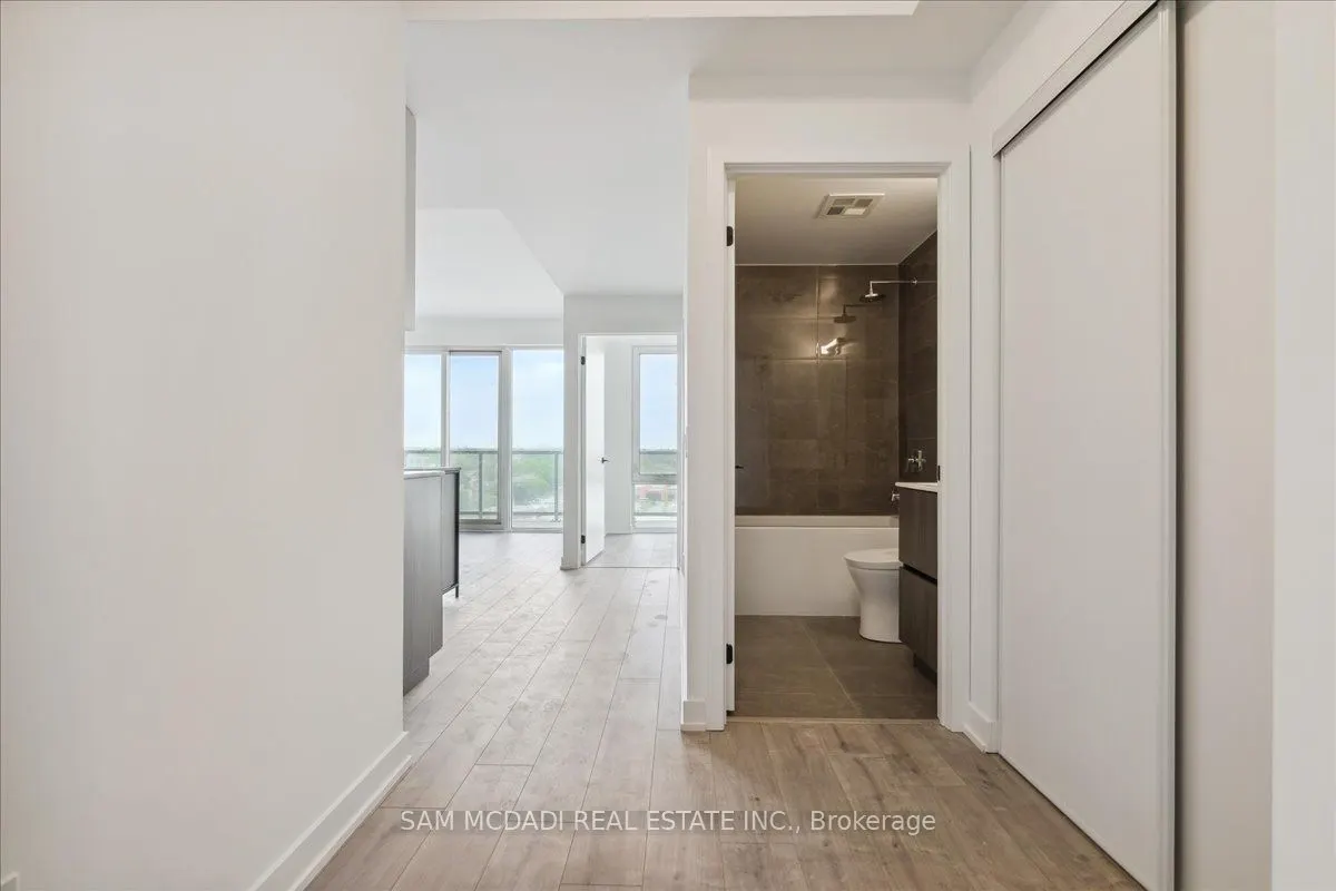 220 Missinnihe Way, #1001